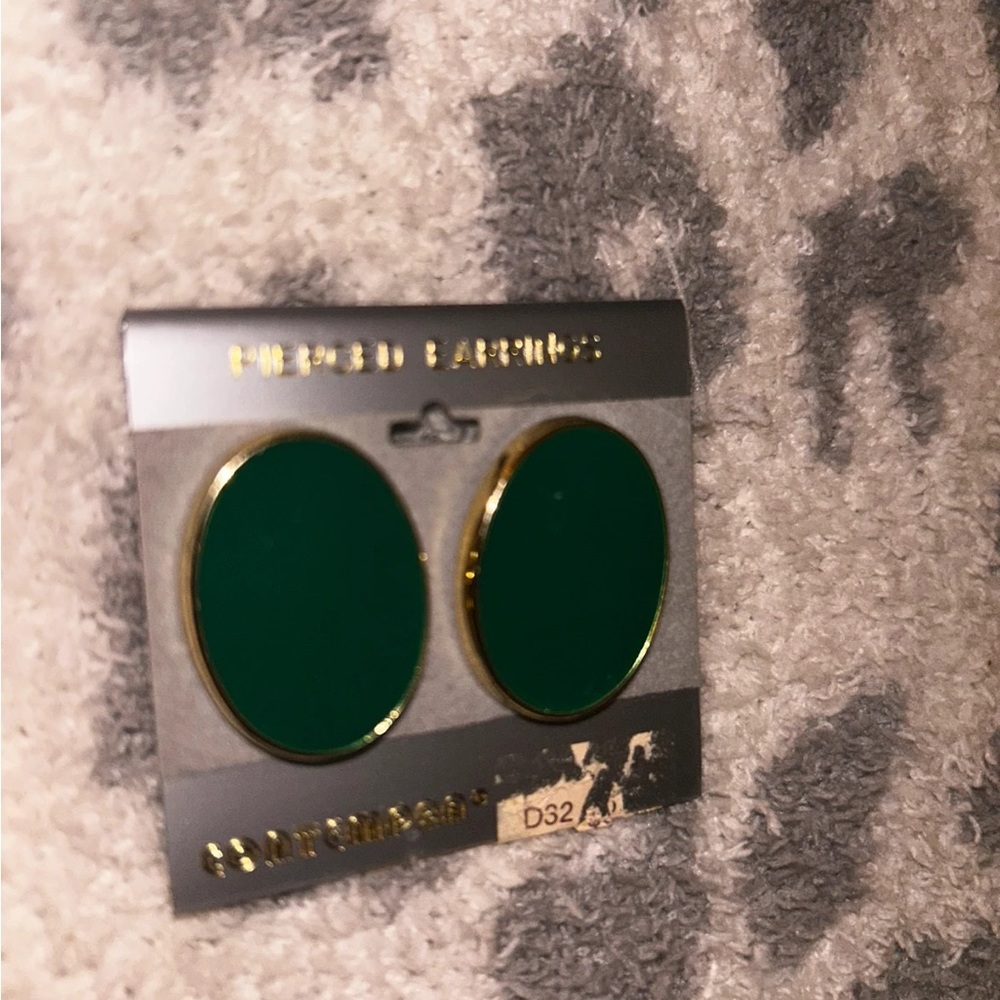 vintage green earrings